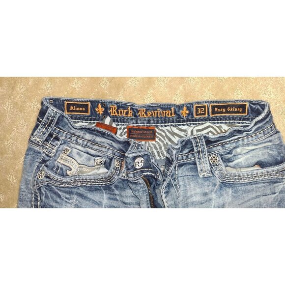 Rock Revival Jeans Women's Size 32x30 Aliana Easy Skinny Light Wash Distressed - Picture 2 of 5